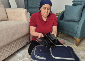 Evinin anahtarını arkadaşlarına teslim etti: Servetinden oldu! Kuyumcuya gidince gerçeği öğrendi