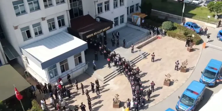 11 ilde organize suç örgütlerine operasyon: 71 tutuklama