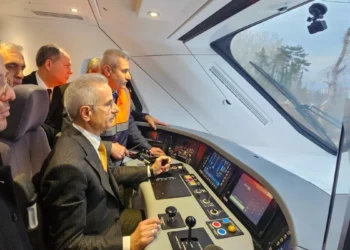 Bakan Uraloğlu açıkladı: Türkiye’nin ilk hızlı treninden yeni hız rekoru
