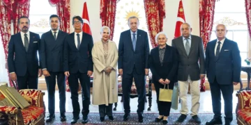 Demokrasi şehitlerine vefa
