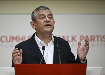 Mutlak butlan kararı sonrası CHP’de neler olur? Özel’in önünde iki yol var