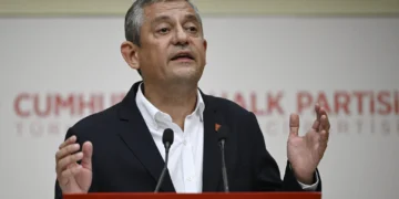 Mutlak butlan kararı sonrası CHP’de neler olur? Özel’in önünde iki yol var
