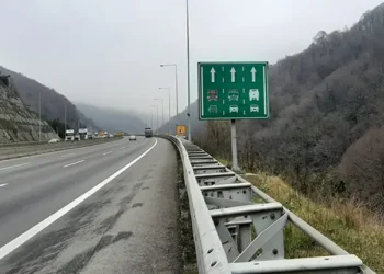 Bayram dönüşü için kısıtlama. D-100 kara yolu, Anadolu Otoyolu ve Kuzey Marmara Otoyolu’ndan geçerken dikkat!