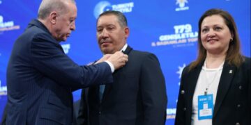 AKP’nin son transferinin oğlu tacizci, babası firari çıktı!