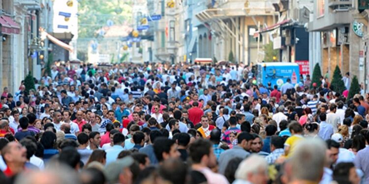 Gençler Türkiye’den ümidini kesmiş