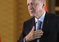 Başkan Erdoğan’dan bayram diplomasisi: Umman Sultanı Tarık ile görüştü