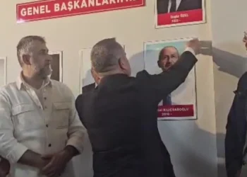 CHP’de arınma savaşı derinleşti! Kılıçdaroğlu’nun fotoğrafı kaldırıldı