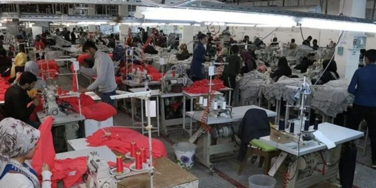 20 tekstil fabrikası birden kapandı