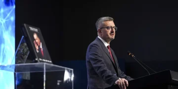 İletişim Başkanı Duran’dan Azerbaycan’ın Bağımsızlık Günü mesajı