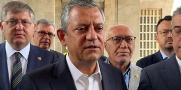 SON DAKİKA… Özgür Özel CHP’den istifa mı edecek? Yeni parti sorusuna çok net cevap verdi