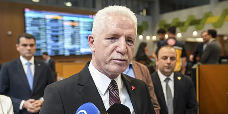 İstanbul Valisi Gül’den İstanbul’un Fethi’nin 573. yıl dönümü etkinliklerine davet