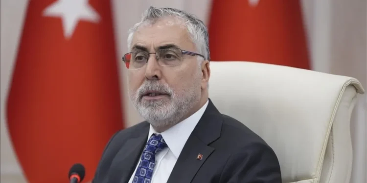 Bakan Işıkhan: Teknoloji, insanı güçlendiren bir araç olmalıdır