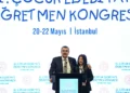 Bakan Tekin: “Çocuklarımızı dijital bağımlılıktan uzak tutmalıyız”