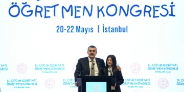 Bakan Tekin: “Çocuklarımızı dijital bağımlılıktan uzak tutmalıyız”
