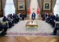 Cumhurbaşkanı Erdoğan Külliye’de Sudan Başbakanı İdris’i kabul etti