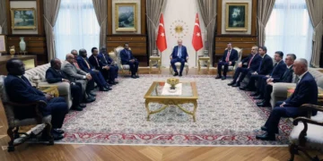 Cumhurbaşkanı Erdoğan Külliye’de Sudan Başbakanı İdris’i kabul etti