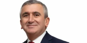 Düzce’de rüşvet operasyonu: Akçakoca Belediye Başkanı Fikret Albayrak gözaltına alındı