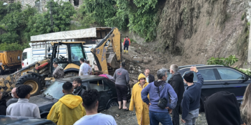 Sağanak nedeniyle çöken evdeki 1 kişi hayatını kaybetti