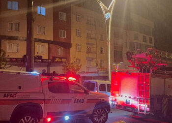 Hakkari’de 6 bina çökme riski nedeniyle tahliye edildi