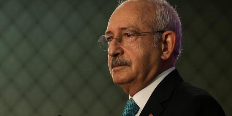Kılıçdaroğlu’na yakın milletvekillerinden açıklama: Emrindeyiz