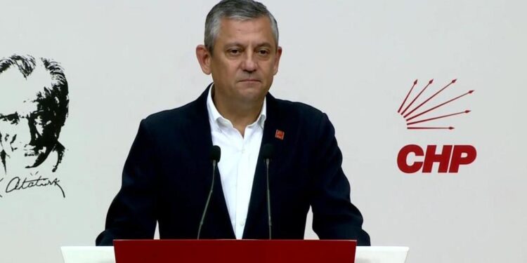 SON DAKİKA HABERİ: CHP MYK bitti, Özgür Özel açıklama yapıyor