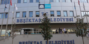 Beşiktaş Belediyesine yönelik soruşturmada 3 şüpheli tutuklandı