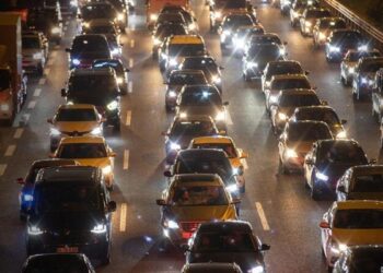 Yollarda ‘Bayram’ yoğunluğu: Trafik Durma Noktasına Geldi
