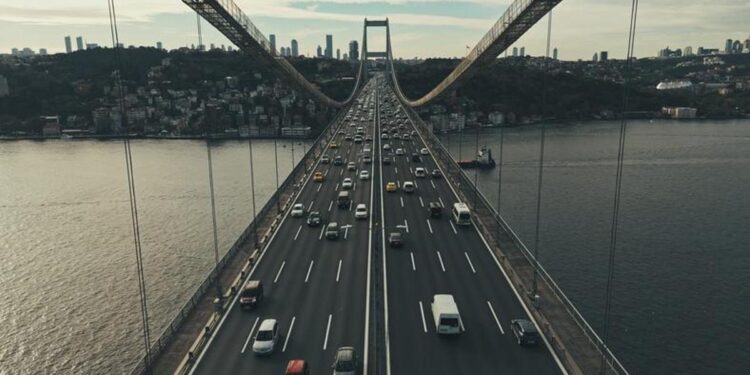 Bayramda trafik tedbirleri: 334 bin personel görevde, “tuzak radar” yok
