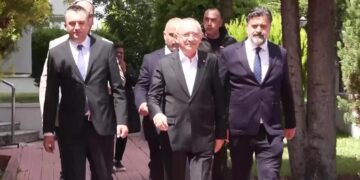 Kılıçdaroğlu gelişmeleri evinden takip etti