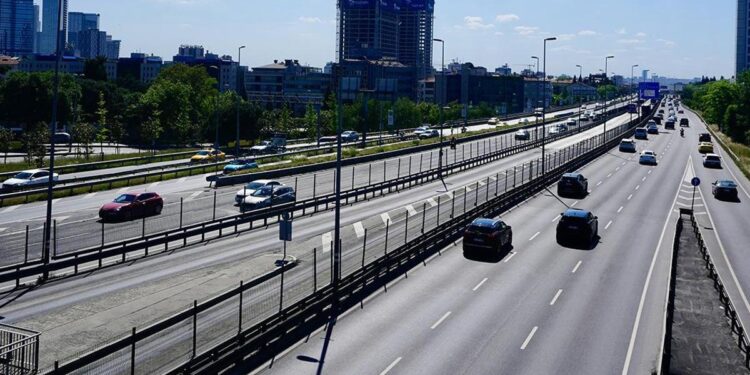Bayram tatili İstanbul trafiğine yaradı