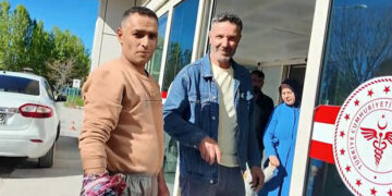 Kurban keserken bıçakla kendini yaraladı