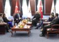 Siyasette bayram trafiği: Kim kiminle görüşecek?