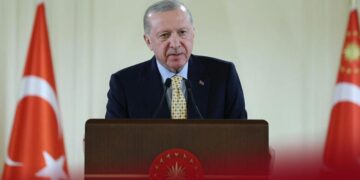 Cumhurbaşkanı Erdoğan, Türk hacılarla bayramlaştı