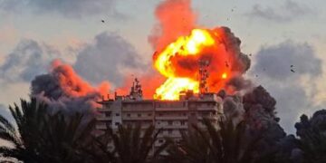 İsrail’den ağır bombardıman! Lübnan’da çok sayıda sivil katledildi