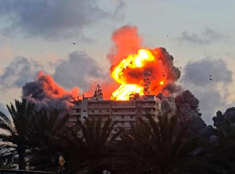 İsrail’den ağır bombardıman! Lübnan’da çok sayıda sivil katledildi