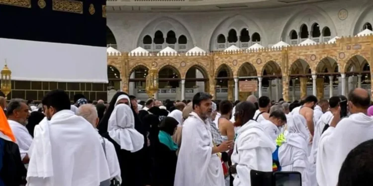 Türk hacı adaylarının Arafat’a intikali başladı