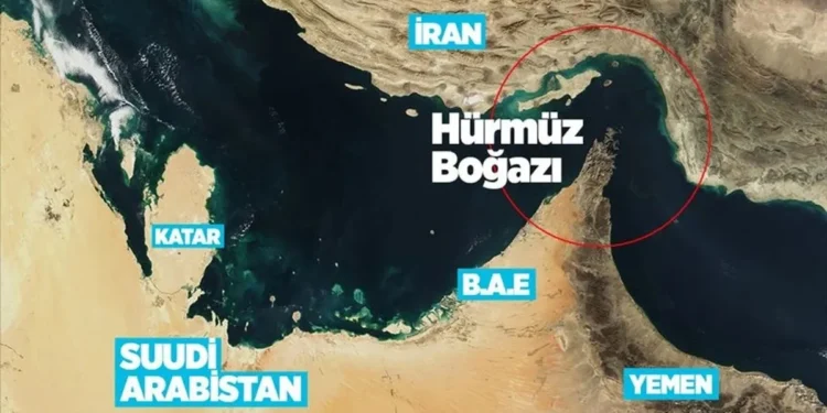 Hürmüz Boğazı’ndan son 24 saatte 33 gemi geçti
