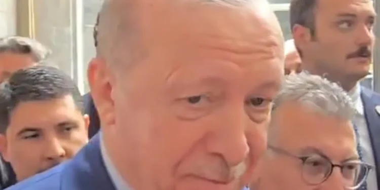 Başkan Erdoğan’dan bayram sorusuna esprili yanıt: Eşim bakalım ne der?