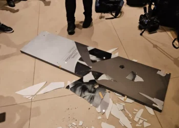 CHP Genel Merkezde Kılıçdaroğlu öfkesi! Portresini parçalayıp ayaklarla çiğnediler