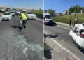 Trafik polisinden örnek davranış: Sürücülerin güvenliği için süpürgeyle yolu süpürdü