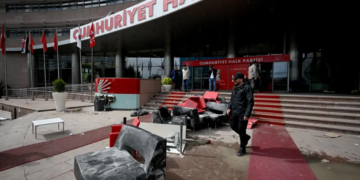 CHP’de tahliye krizi. İçişleri Bakanı Çiftçi: Müdahale Kılıçdaroğlu yönetiminin talebiyle yapıldı