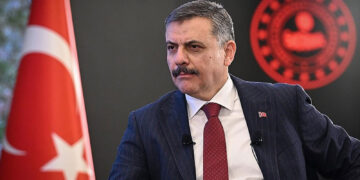 Bakan Çiftçi’den sürücülere uyarı: Kurallara uyalım