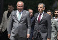 Muharrem İnce’den Özgür Özel’e jest