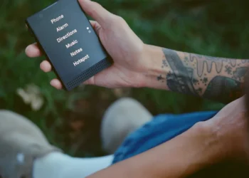 Bu Telefonu Az Kullanan Para Kazanıyor