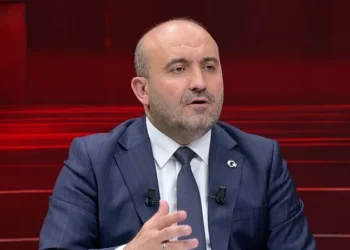 AK Parti Eskişehir İl Başkanı Gürhan Albayrak’tan CHP’ye sert tepki: İç kavgalarından şehrin geleceğiyle ilgili adım atmıyorlar