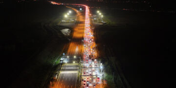 Çile başladı! Yollarda bayram trafiği manzarası!