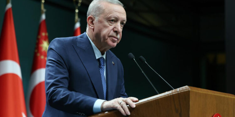 Cumhurbaşkanı Erdoğan, Necip Fazıl Kısakürek’i andı