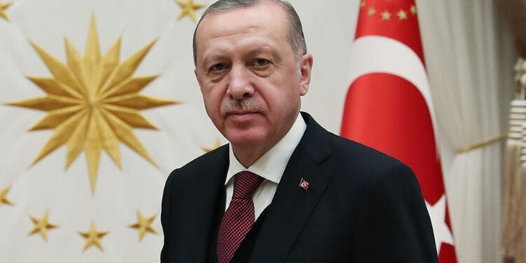 Cumhurbaşkanı Erdoğan Türkiye Kupası’nı kazanan Trabzonspor’u tebrik etti