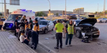 Elazığ’da trafik kazası: Dört kişi yaralandı
