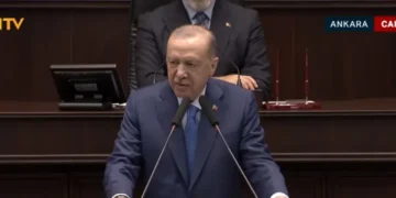 Cumhurbaşkanı Erdoğan: Gençlerin omuz vermediği mücadele kalıcı olamaz